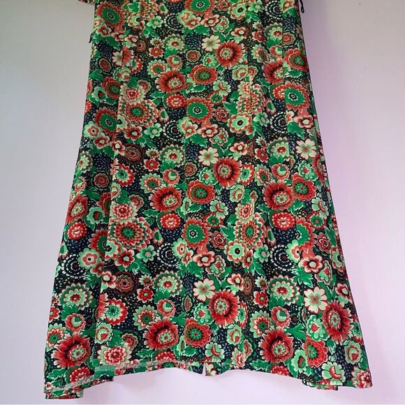 Untuckit Size 12 Floral Green and Red Midi Dress Button Up Short Sleeve - Picture 8 of 8